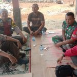 Sinergitas TNI-Polri, Bhabinkamtibmas dan Babinsa Sambangi Warga Desa Ciadeg Sampaikan Pesan Kamtibmas dan Edukasi TPPO