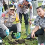 Puncak Peringatan Hari Pohon Sedunia Polres Meranti Bersama Tanam Pohon Menjaga Meranti Tetap Lestari
