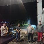 Cegah Kelangkaan, Polsek Lima Puluh Monitoring Stok BBM di Sejumlah SPBU Hingga Tengah Malam